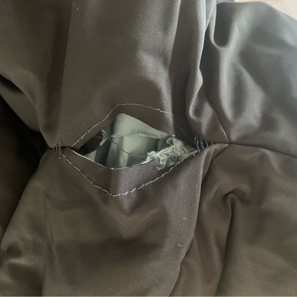 Three Stones warm parka. - Picture 9 of 9